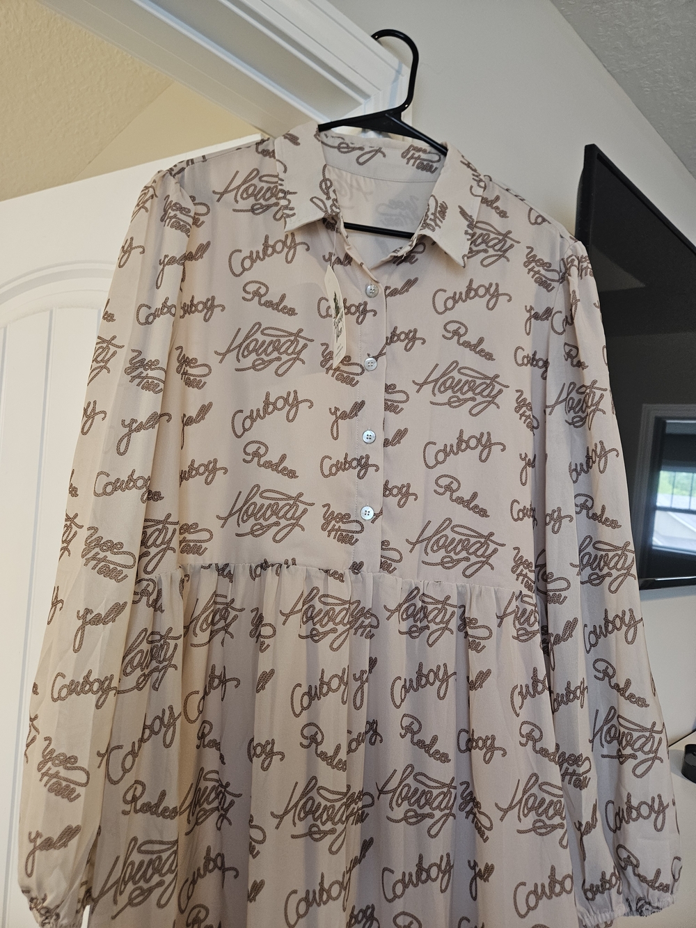 Women's Beige Western Script-Print Long Sleeve Shirt Dress